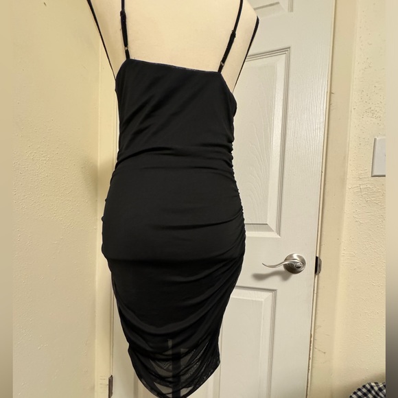 BP Ruched LBD size M - Picture 2 of 6